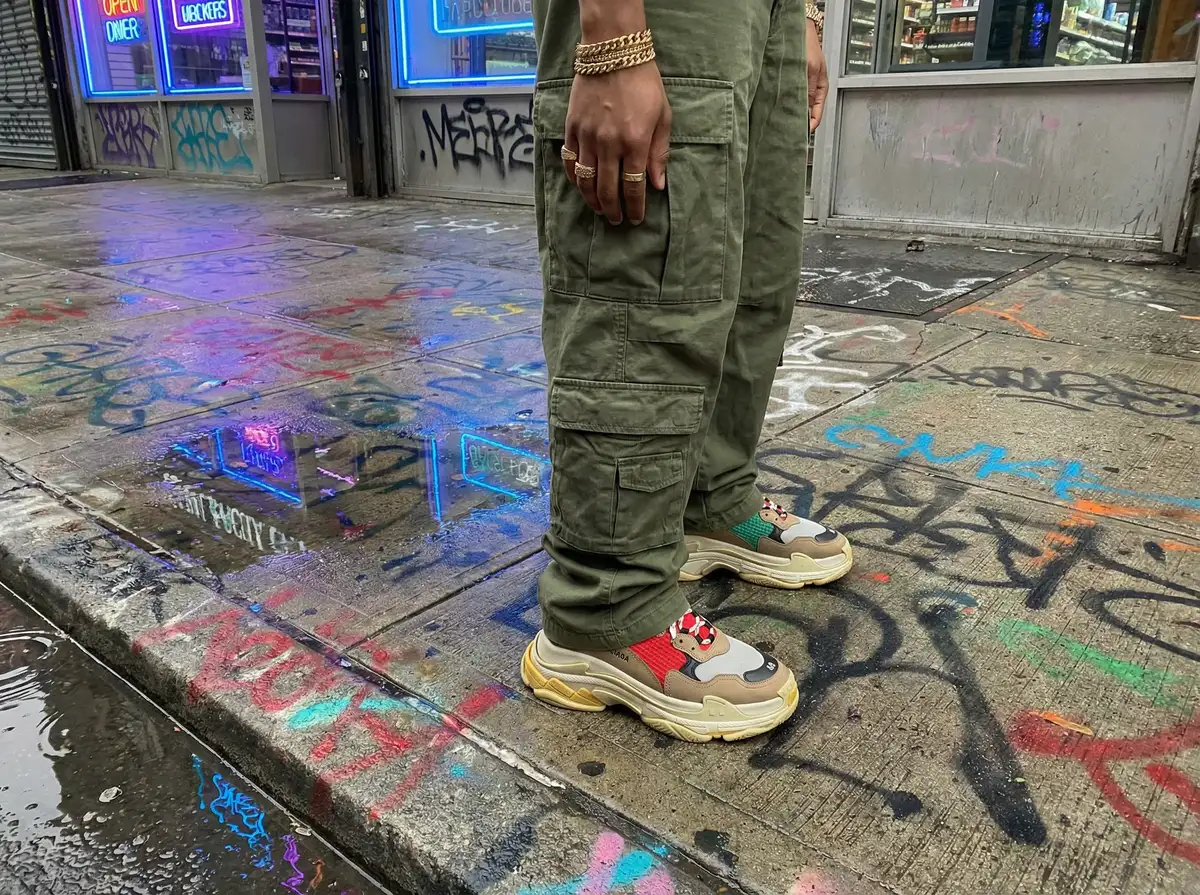 夜色暗涌时免费观看在线观看 - 滑板鞋与街头穿搭细节